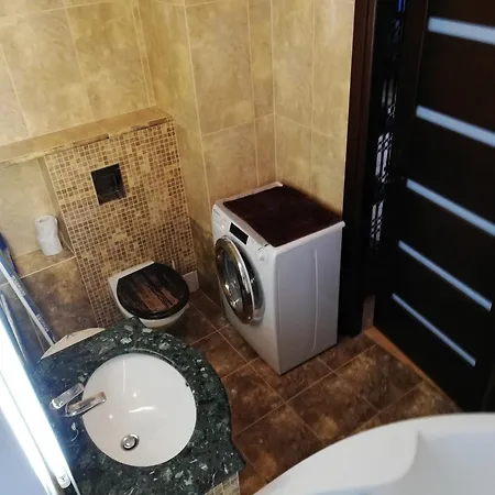 Apartman Pod Starym Debem