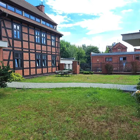 Apartman Pod Starym Debem *